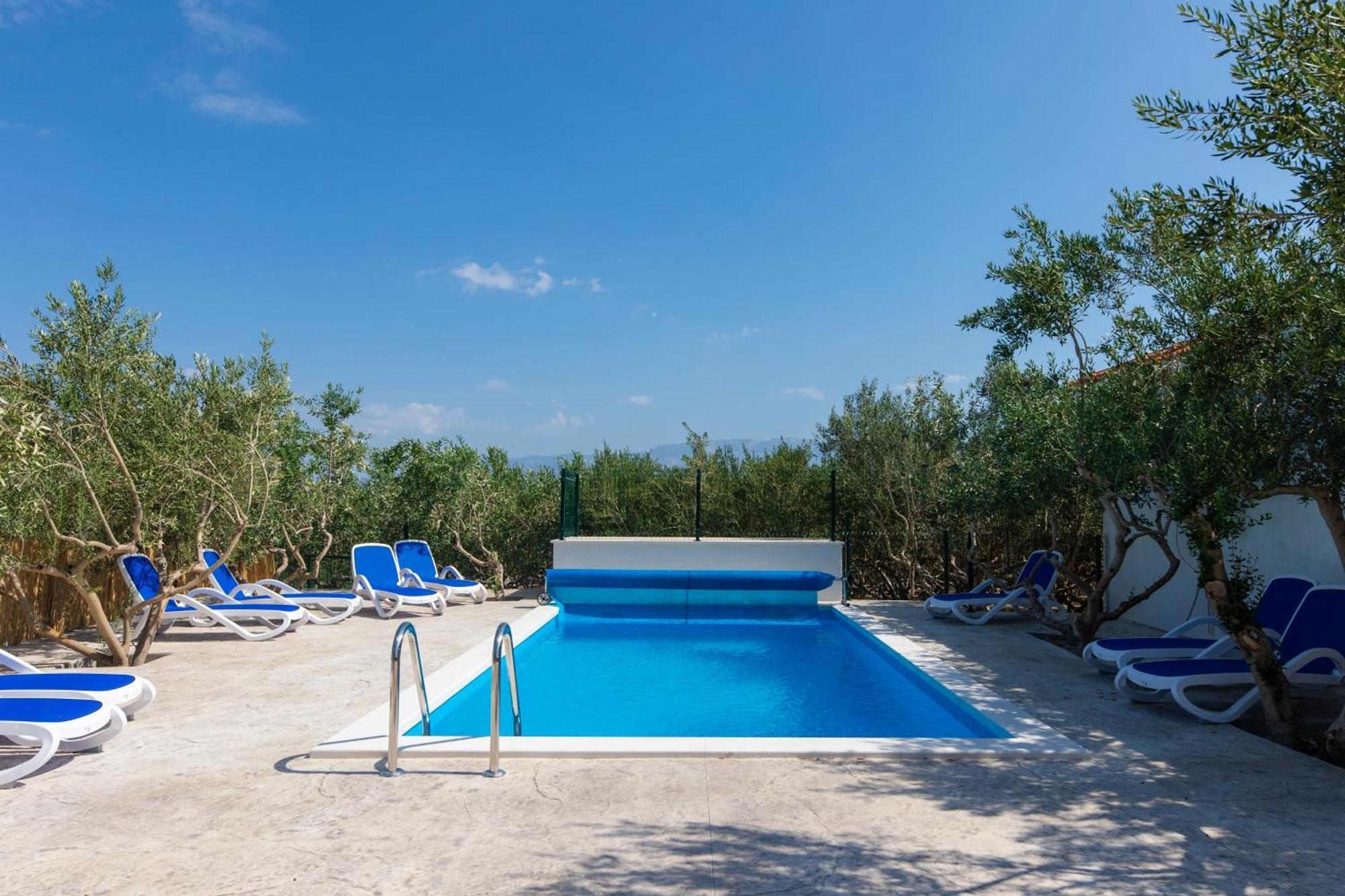 Villa Malacnica *